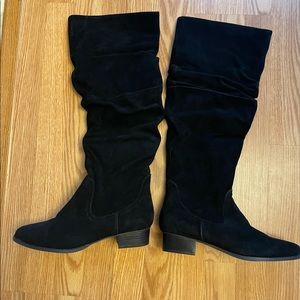 New never worn! Apt 9 Secured Black Boots